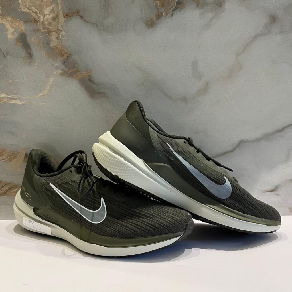 NIKE WINFLO 9