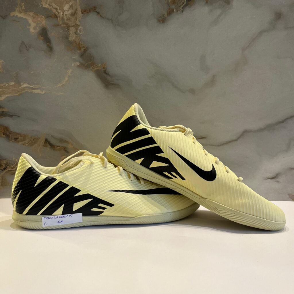 Nike Mercurial Vapor 15 Club MRP 5000 Our price 2850